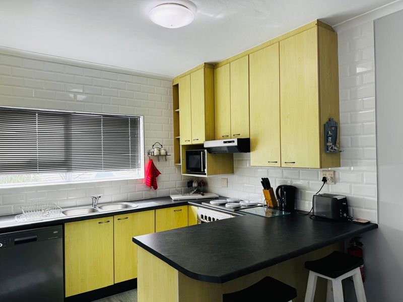 Apartment with Breath-taking Sea Views - Photo 10