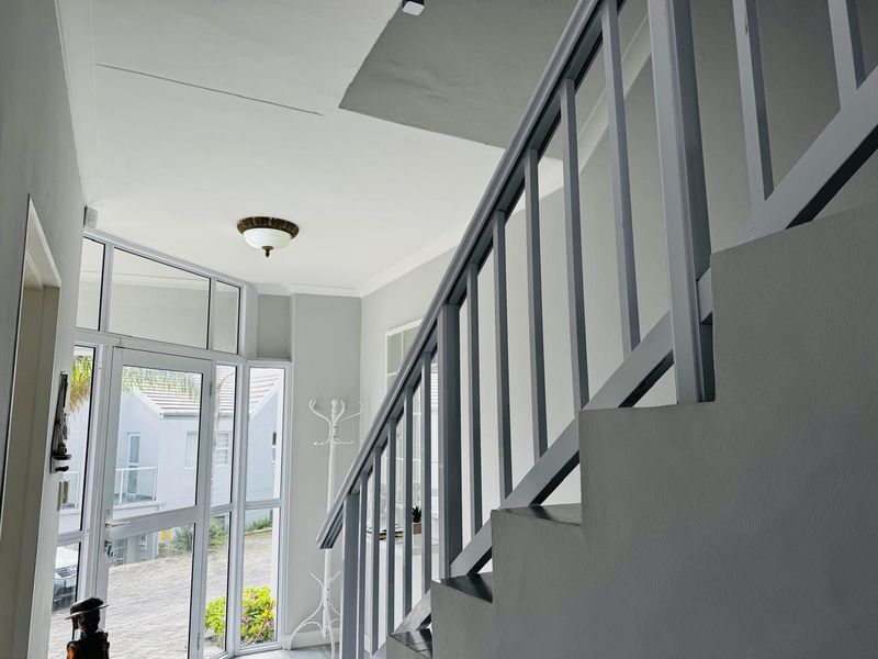 Apartment with Breath-taking Sea Views - Photo 9