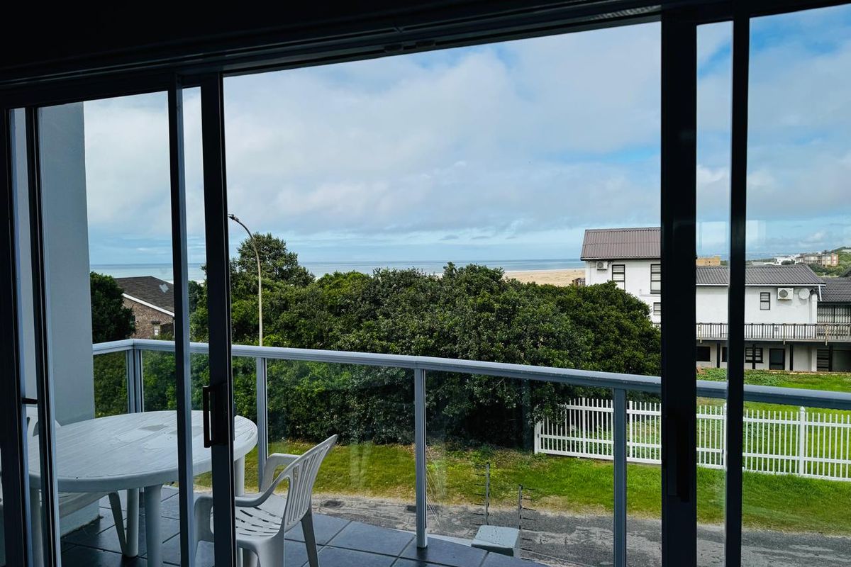 Apartment with Breath-taking Sea Views - Photo 2