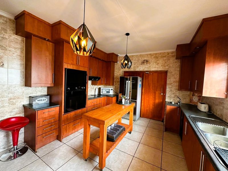 Unlock the Ultimate Live-In Investment Dream! - Photo 6