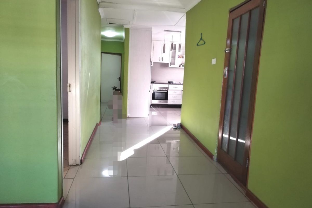 3 Bedroom house for sale Highbury Park - Photo 5