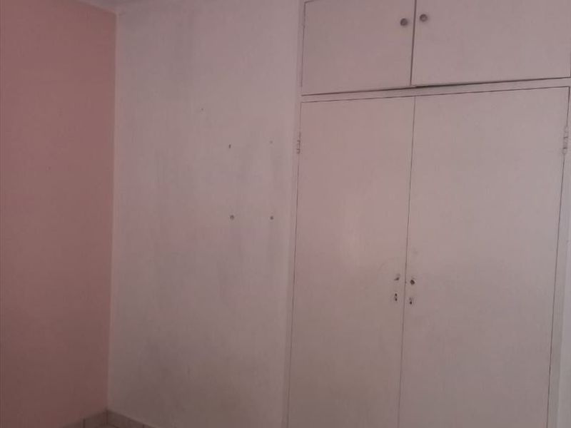 Cozy and Affordable 2-Bedroom Home – Perfect Starter or Investment! - Photo 3