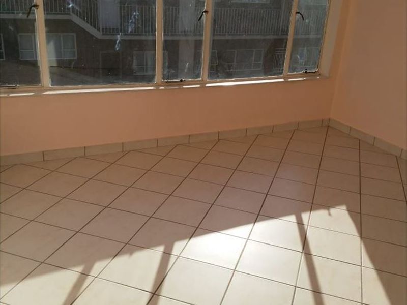 Cozy and Affordable 2-Bedroom Home – Perfect Starter or Investment! - Photo 2