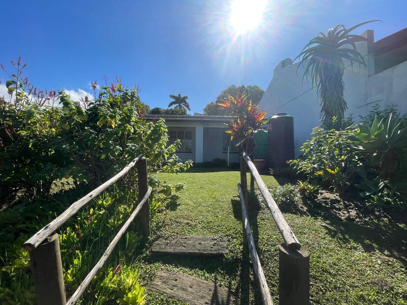 Stunning 3-Bedroom Townhouse For Sale - Photo 2