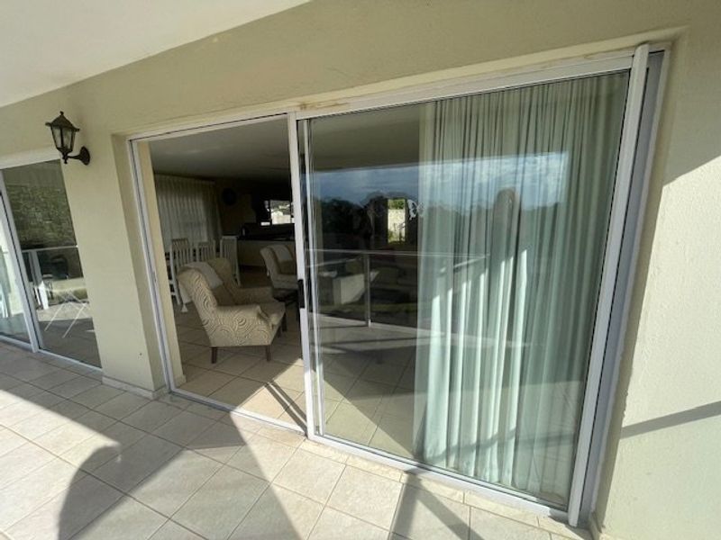 Fully Furnished 3-Bedroom, 2.5-Bathroom Townhouse With Stunning Sea Views - Photo 5