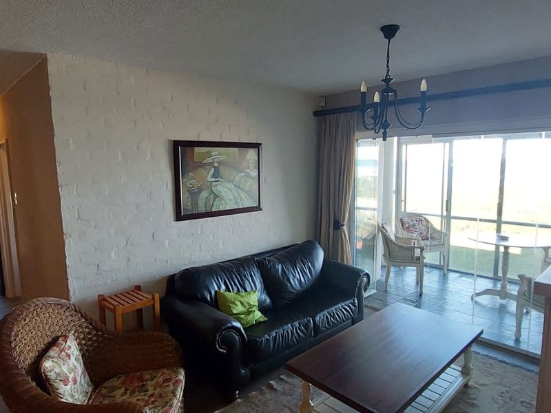Immaculate Fully Furnished 3 Bedroom 2 Bathroom Unit in Aston Bay - Photo 10