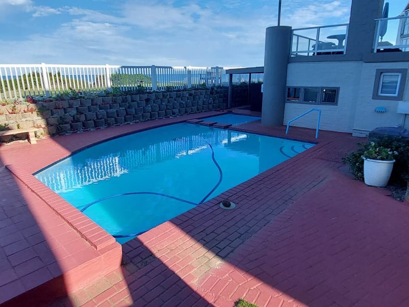 Immaculate Fully Furnished 3 Bedroom 2 Bathroom Unit in Aston Bay - Photo 7