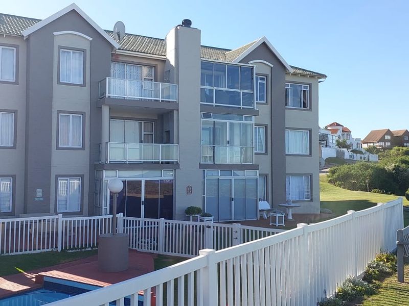Immaculate Fully Furnished 3 Bedroom 2 Bathroom Unit in Aston Bay - Photo 3