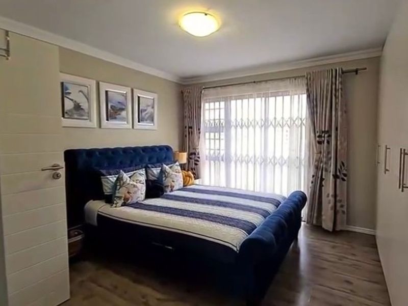 PRICE REDUCED!!!!!! Amazing Modern 3-Bed Townhouse in Prime Beacon Bay - Photo 6