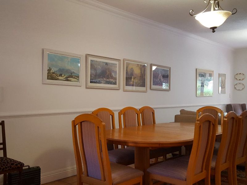 2 Bedroom Garden Apartment for Sale  - Photo 7