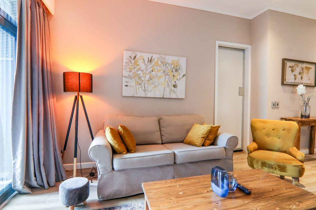 Perfectly positioned in Menlyn Maine, luxury fully furnished spacious one bedroom apartment for sale.  This extraordinary luxury living experience awaits you. - Photo 2