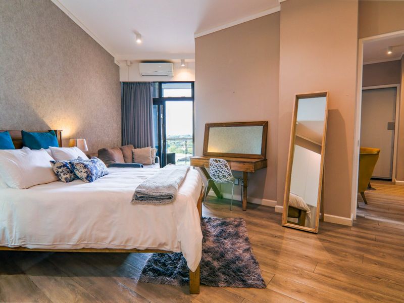  Perfectly positioned in Menlyn Maine, luxury fully furnished spacious one bedroom apartment for sale.  This extraordinary luxury living experience awaits you. - Photo 8