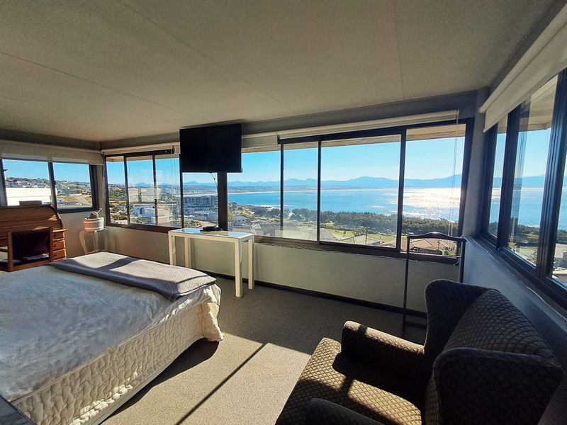 BEST VIEWS OF THE OCEAN! - Photo 6