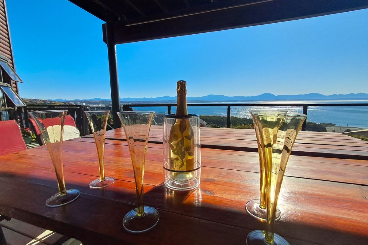 BEST VIEWS OF THE OCEAN! - Photo 5