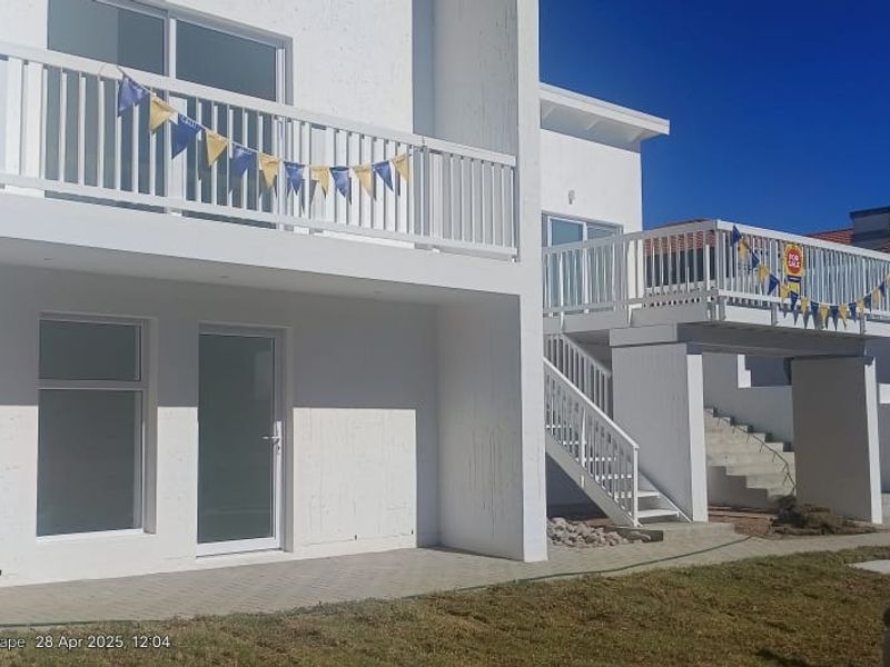 Brand-New Coastal Gem in Hersham, Mossel Bay - Photo 2