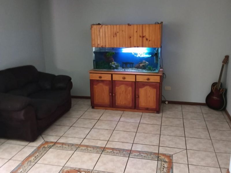 Spacious family home/Guest house or B&B. - Photo 9