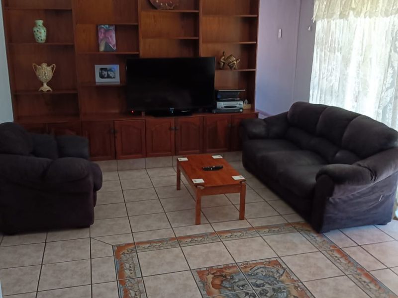 Spacious family home/Guest house or B&B. - Photo 7