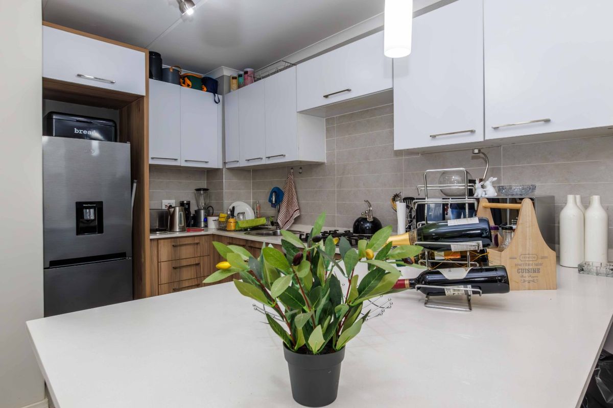 Your Peaceful Sanctuary on Red Ivory Lane - Photo 3