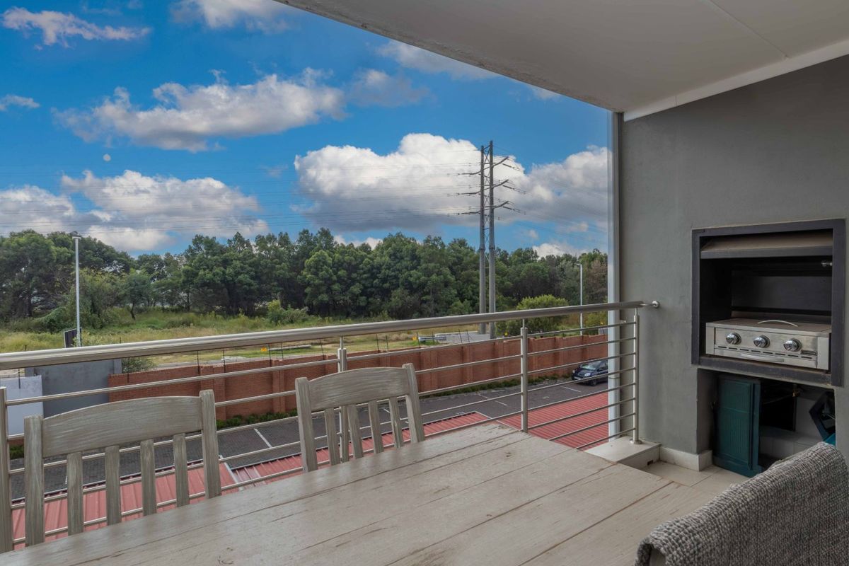 Your Peaceful Sanctuary on Red Ivory Lane - Photo 2