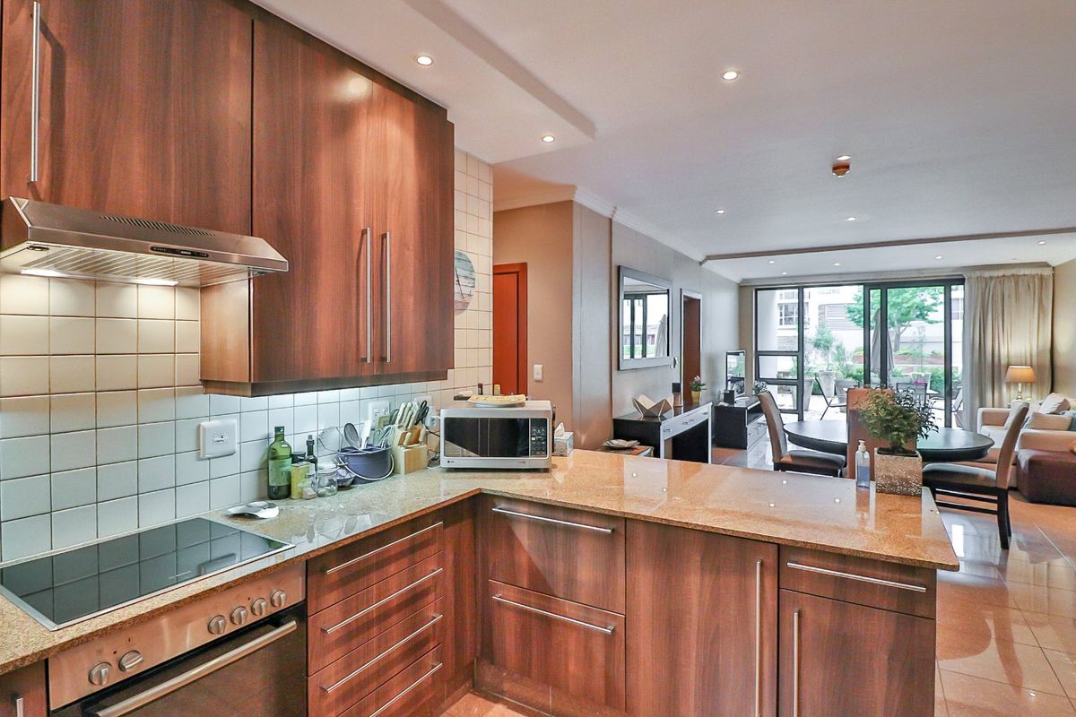 Ground Floor 2-Bedroom Apartment Available For Sale In Bedford Square - Photo 2