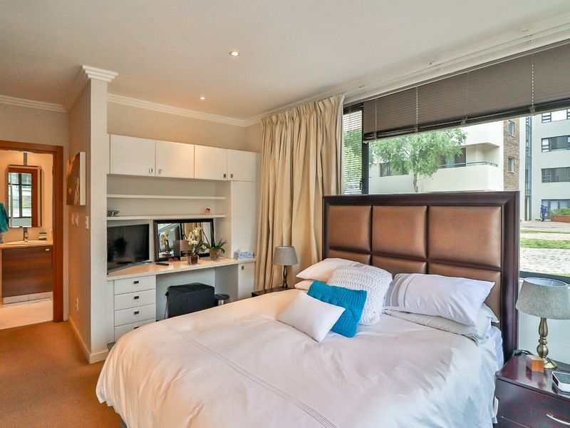 Ground Floor 2-Bedroom Apartment Available For Sale In Bedford Square - Photo 3
