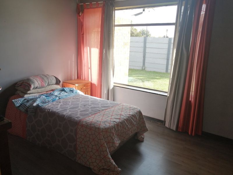 3 Bedroom House for Sale in Strubenvale - Photo 10