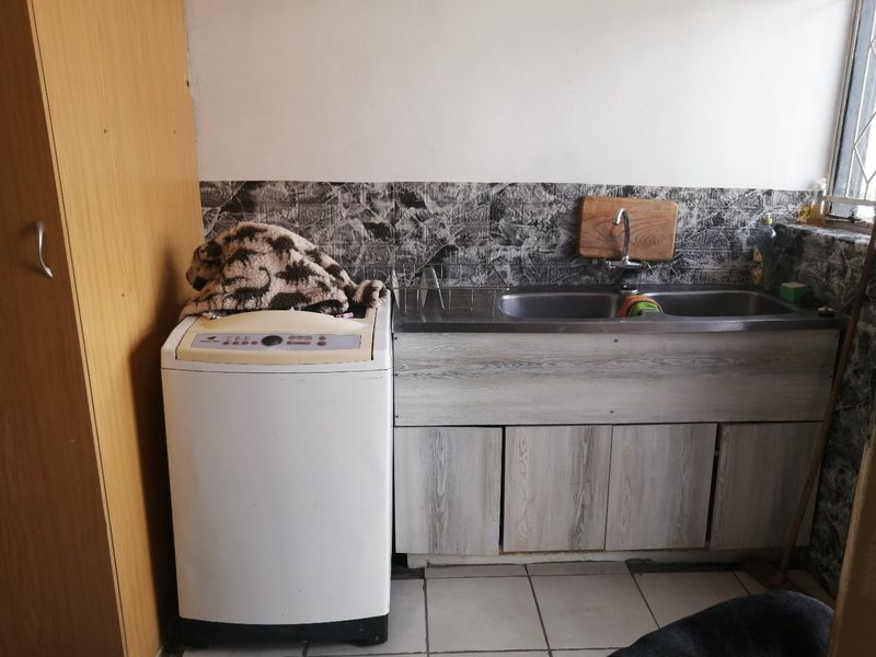 3 Bedroom House for Sale in Strubenvale - Photo 9