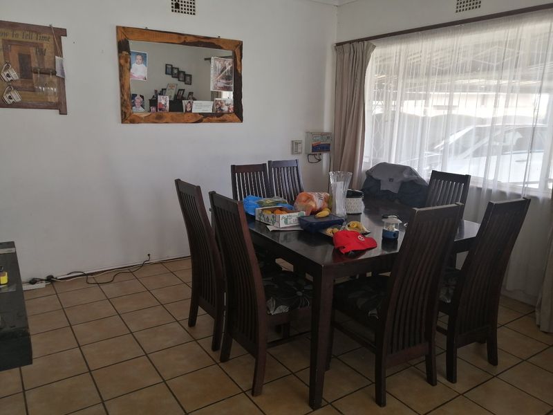 3 Bedroom House for Sale in Strubenvale - Photo 6