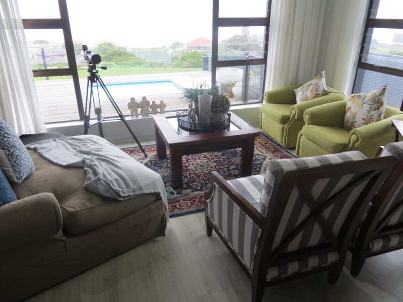 DOUBLE STOREY HOUSE – 180-degree SEA VIEW AND MOSSEL BAY  - Photo 7