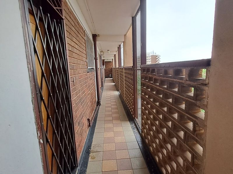 Spacious apartment in Arboretum, Bloemfontein - Photo 4