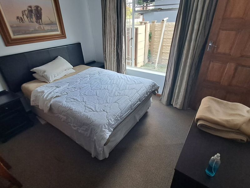 5 Bedroom House with flatlets, Brandwag, Bloemfontein - Photo 10