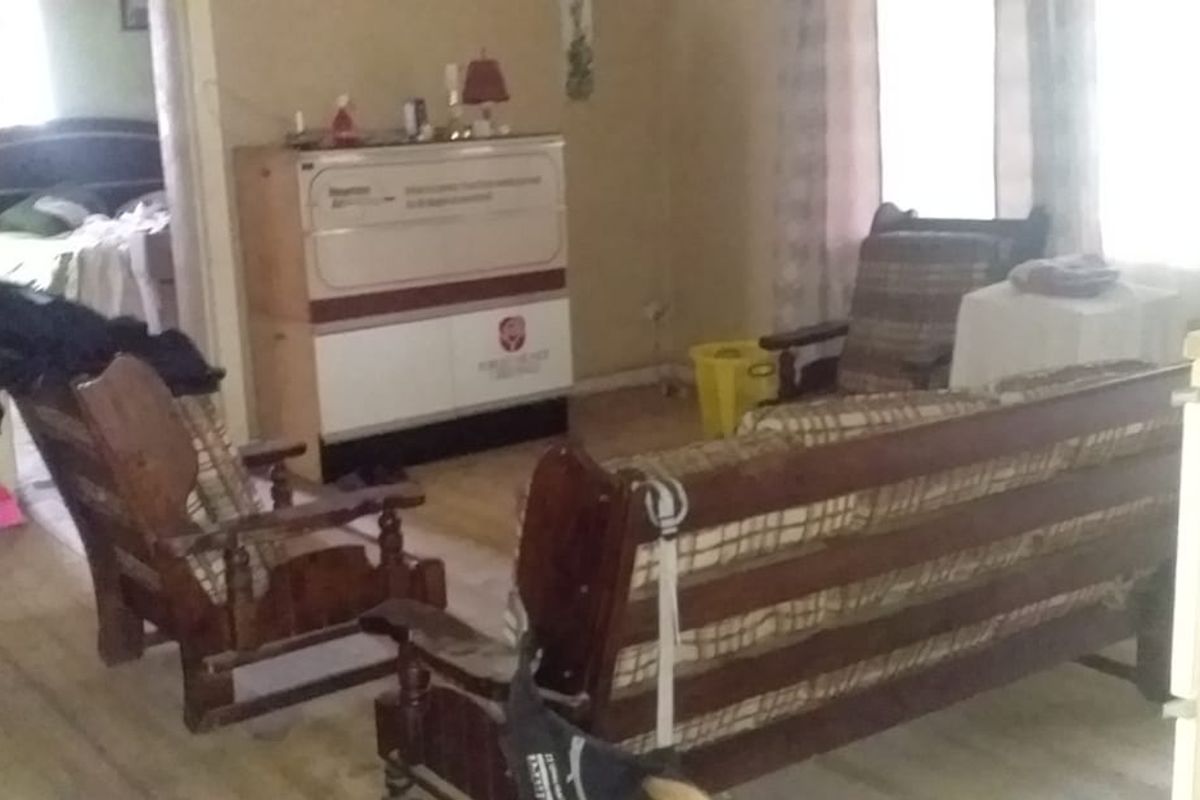 Karoo-style home for sale in Smithfield, Free State - Photo 4