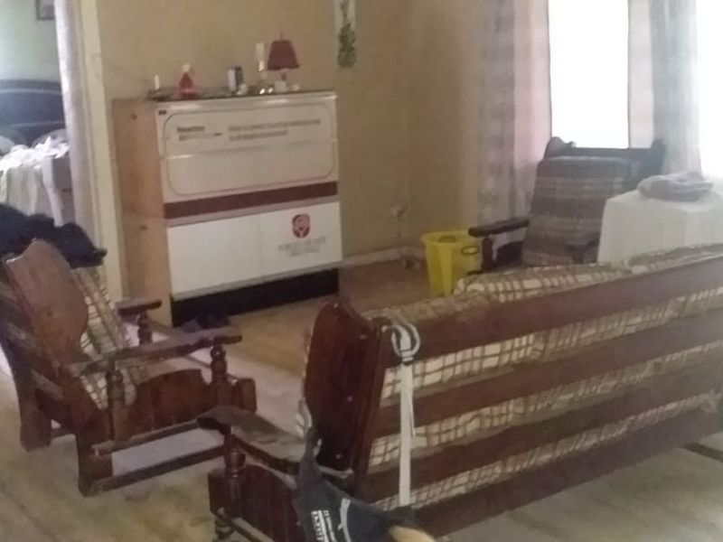 Karoo-style home for sale in Smithfield, Free State - Photo 4