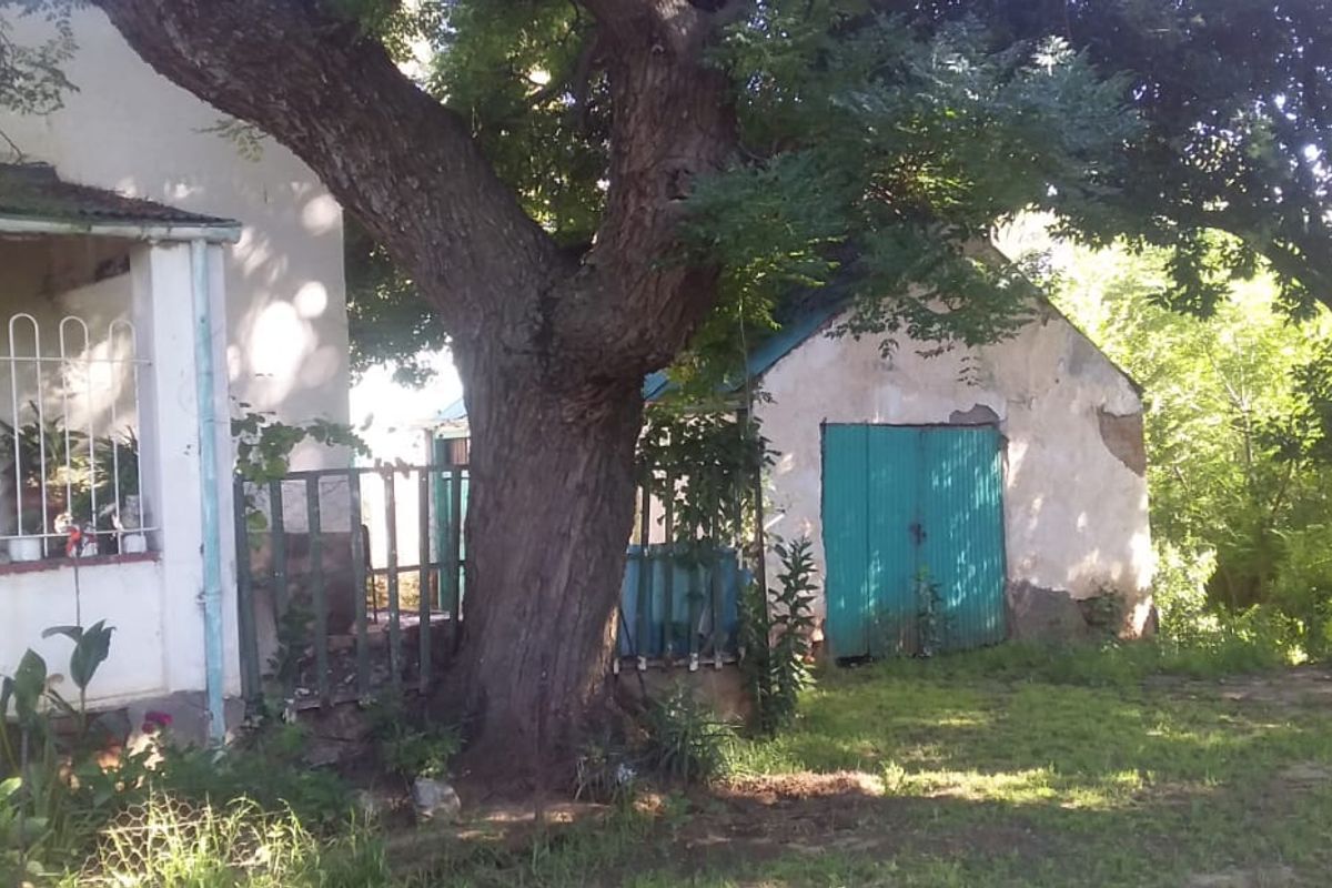 Karoo-style home for sale in Smithfield, Free State - Photo 2