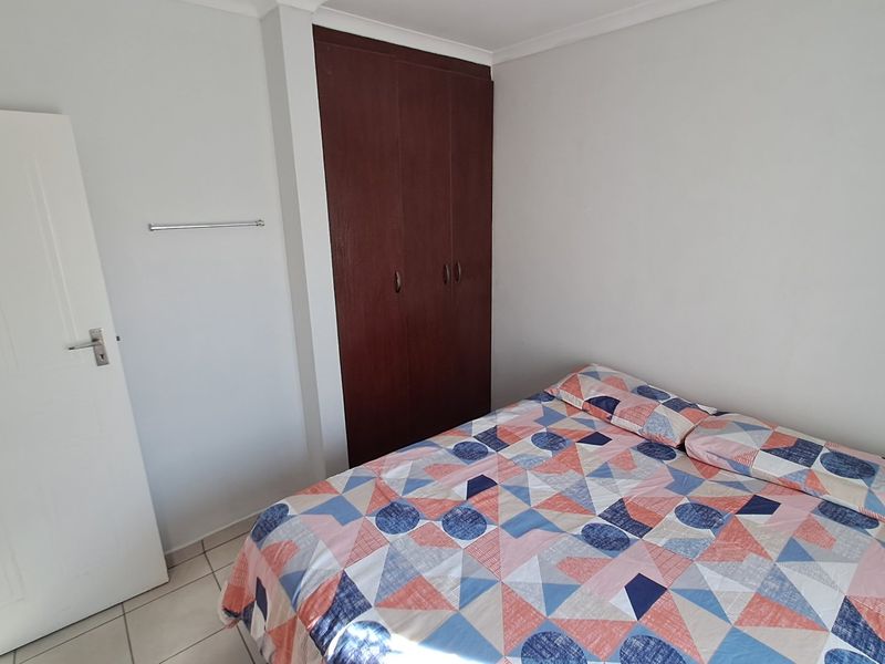 MODERN 3 BEDROOM TOWNHOUSE IN HILLSIDE, BLOEMFONTEIN - Photo 10