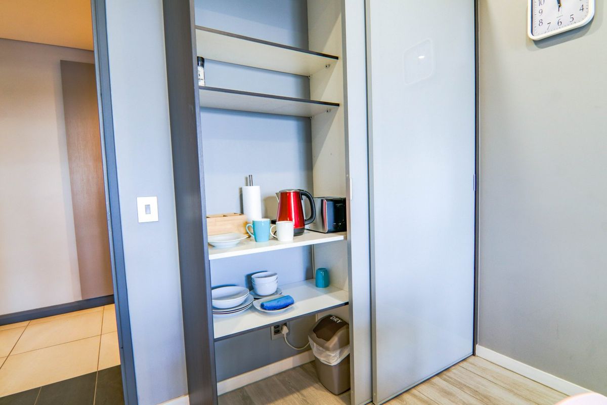 Come and enjoy Luxury living in Menlyn Maine where you will find this one bedroom fully furnished for all your comfort and relaxation that will fit your lifestyle. - Photo 5