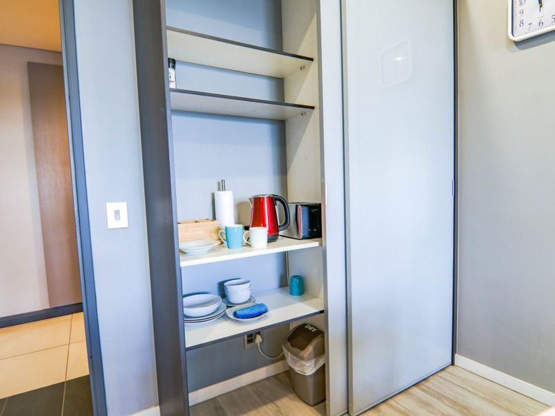 Come and enjoy Luxury living in Menlyn Maine where you will find this one bedroom fully furnished for all your comfort and relaxation that will fit your lifestyle. - Photo 5