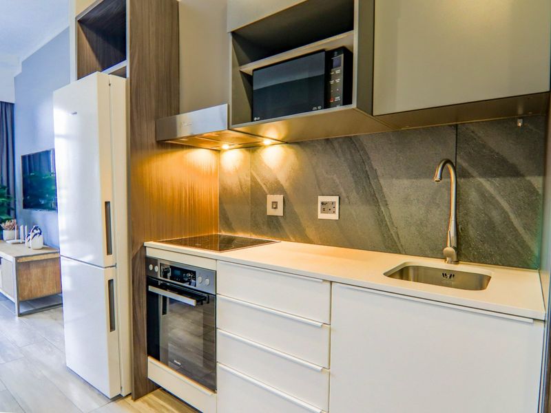 Come and enjoy Luxury living in Menlyn Maine where you will find this one bedroom fully furnished for all your comfort and relaxation that will fit your lifestyle. - Photo 4