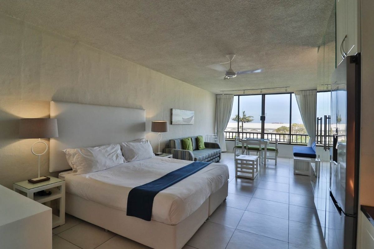 Studio – Resort-Style Living Steps from Umhlanga Beach - Photo 4