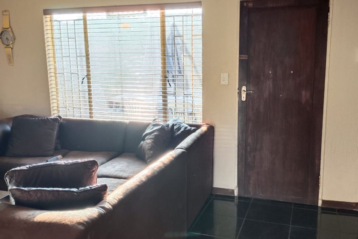 Discover your dream home in Kempton Park, Ext 11, Edleen!  - Photo 2