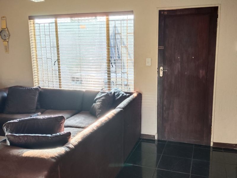 Discover your dream home in Kempton Park, Ext 11, Edleen!  - Photo 2