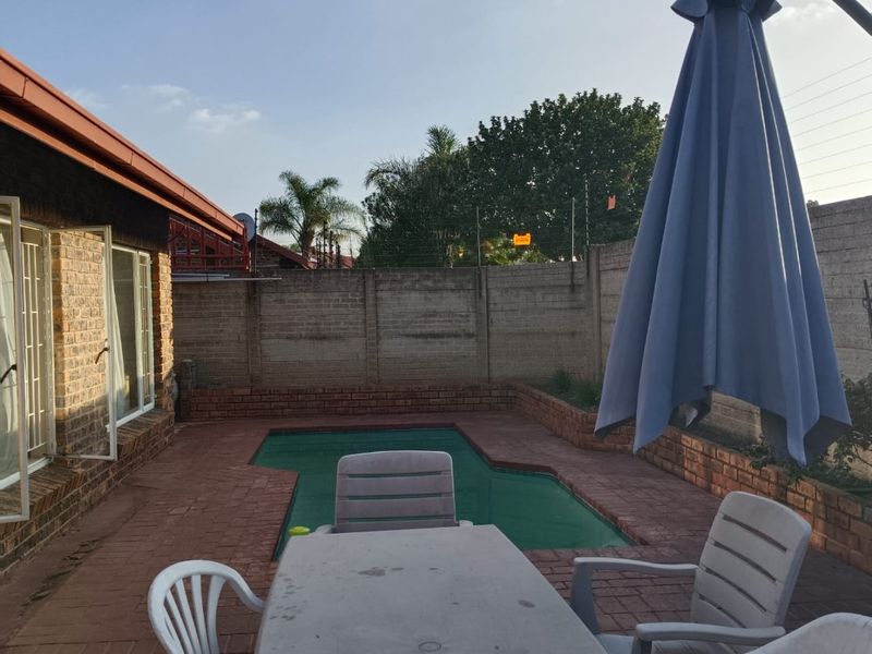 Discover your dream home in Kempton Park, Ext 11, Edleen!  - Photo 9