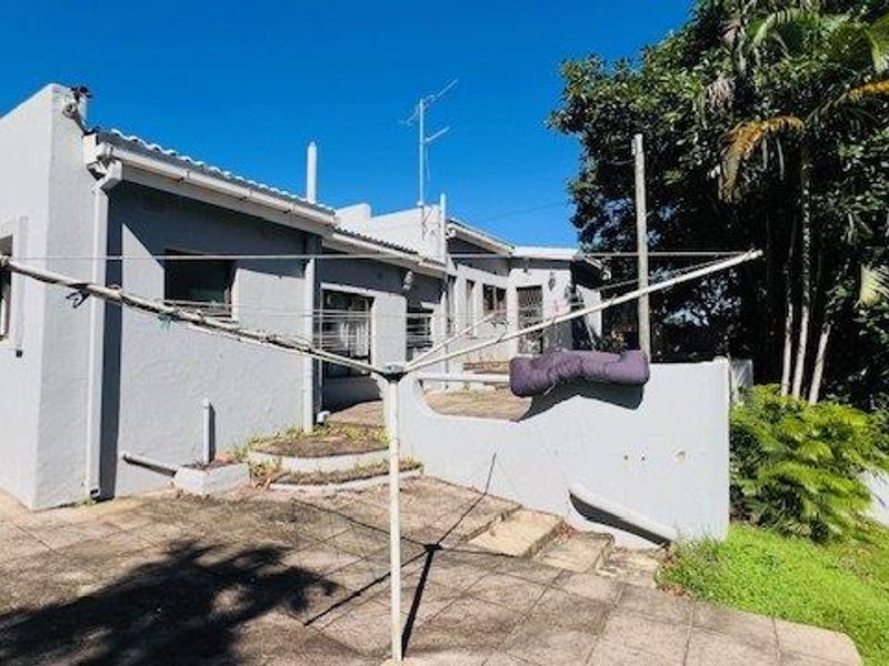 Neat And Well-Located Home Close To The Beach - Photo 10