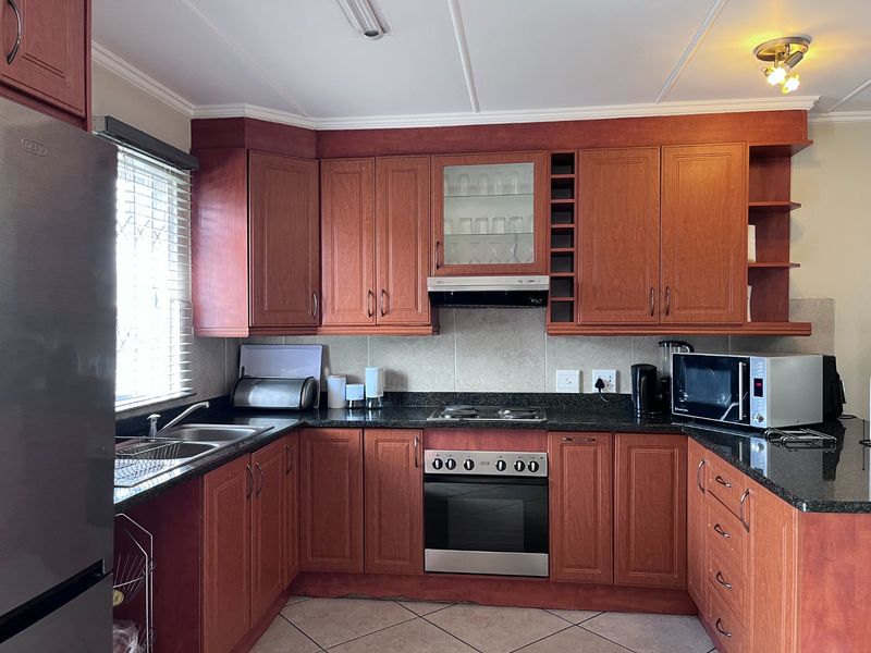 Modern 3-Bedroom Townhouse for Sale in Riverspray Lifestyle Estate - Photo 2