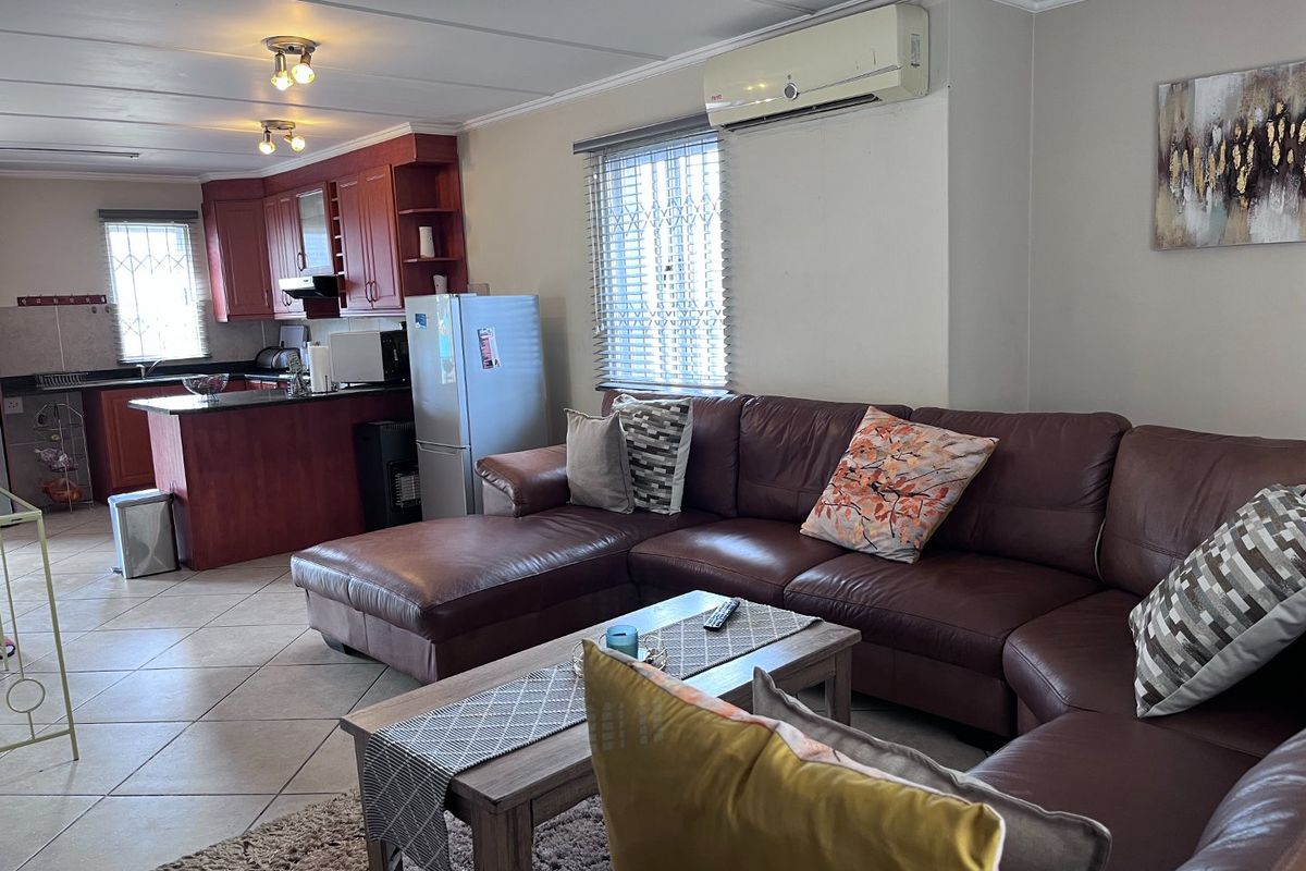 Modern 3-Bedroom Townhouse for Sale in Riverspray Lifestyle Estate - Photo 5