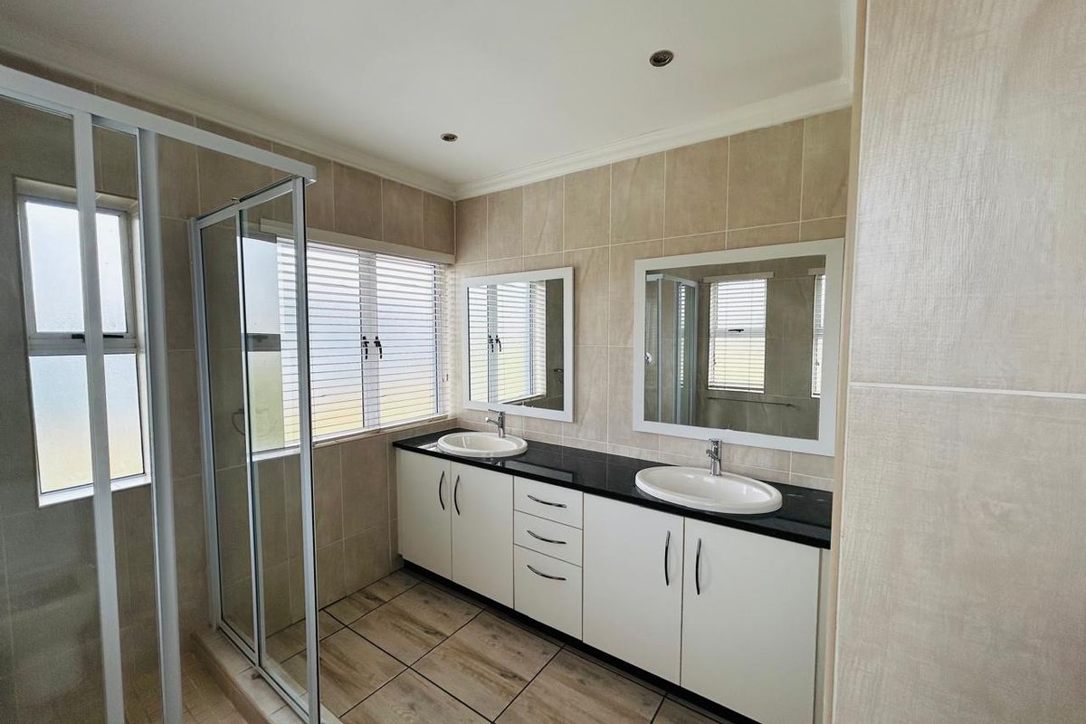 Modern 3-Bedroom  house for Sale in Riverspray Lifestyle Estate - Photo 3