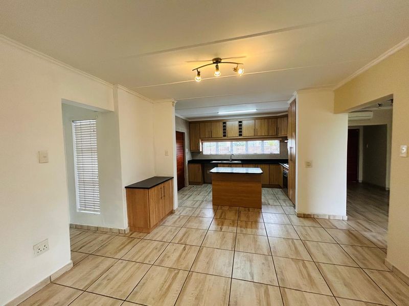 Modern 3-Bedroom  house for Sale in Riverspray Lifestyle Estate - Photo 5