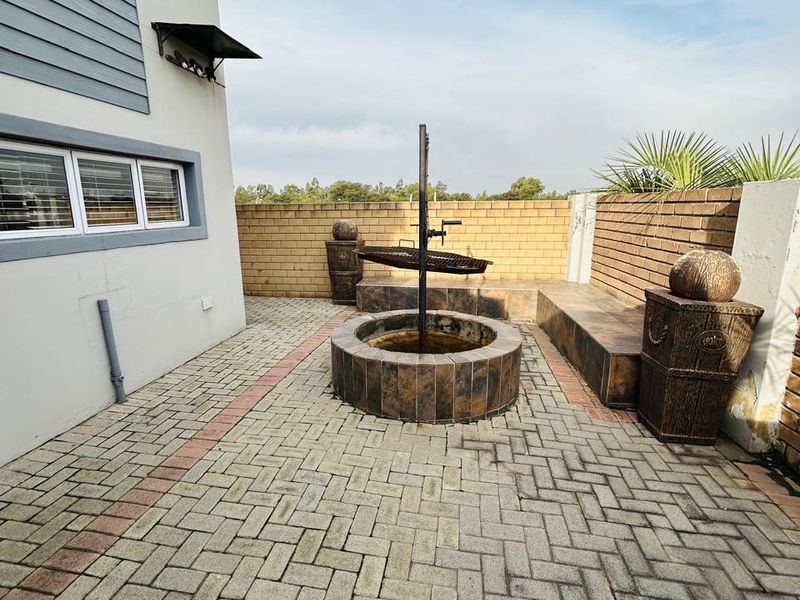 Modern 3-Bedroom  house for Sale in Riverspray Lifestyle Estate - Photo 4