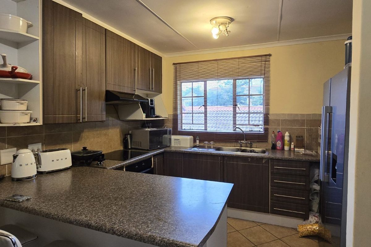 Modern 2-Bedroom Apartment with Full Amenities  - Photo 4