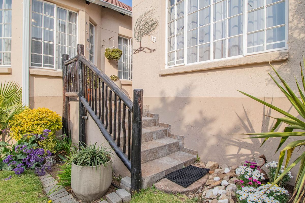 Spacious. Stylish. Yours? Enquire Today! Open to Offers & Price Is Negotiable  - Photo 4